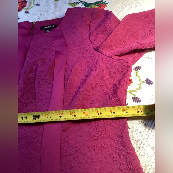 ROZ AND ALI FLARE MIDI DRESS - Picture 10 of 14